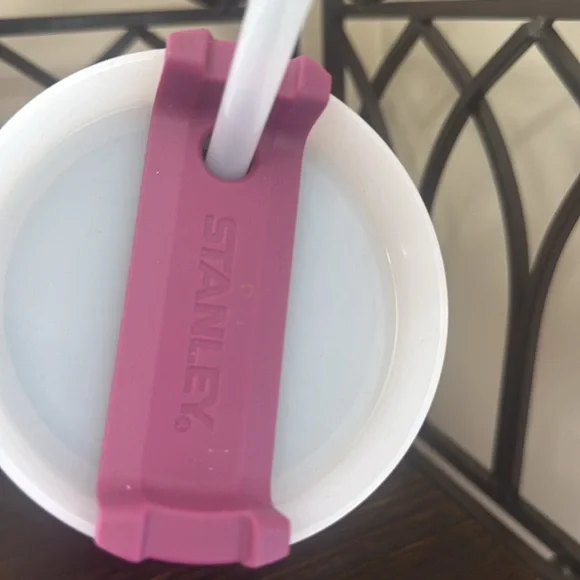 OG Stanley 40oz Azalea NWT “The Big Grip”